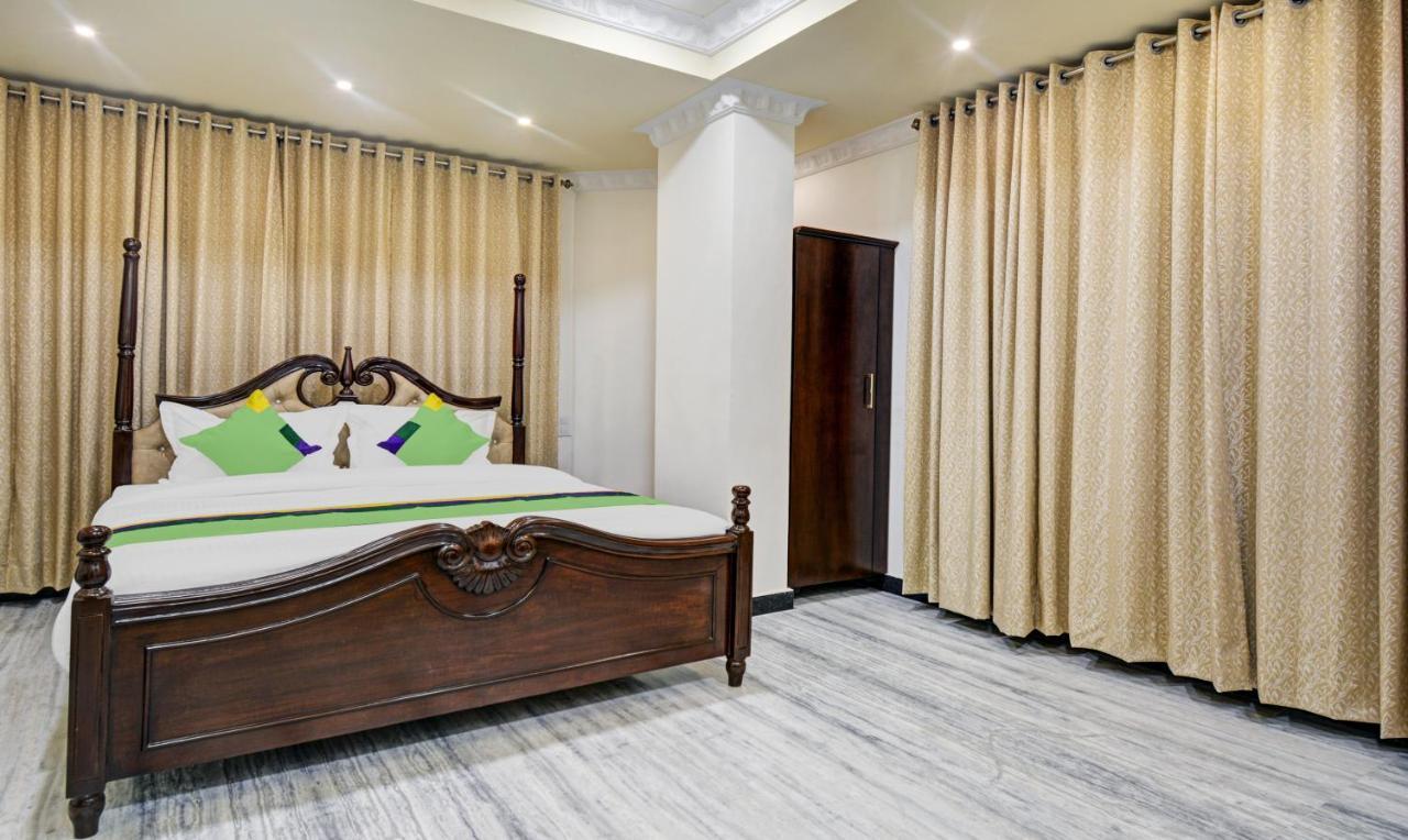 Hotel Treebo Jheel Mahal Udajpur Zewnętrze zdjęcie