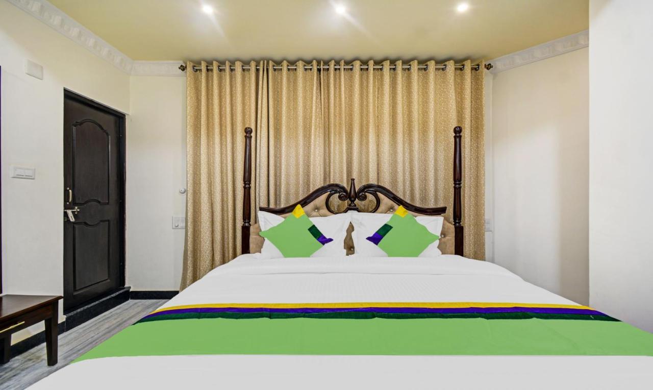 Hotel Treebo Jheel Mahal Udajpur Zewnętrze zdjęcie